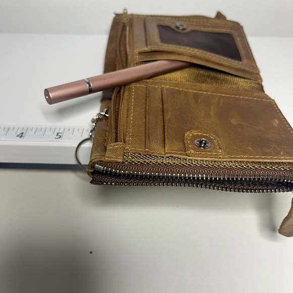 Wallet - Picture 6 of 14